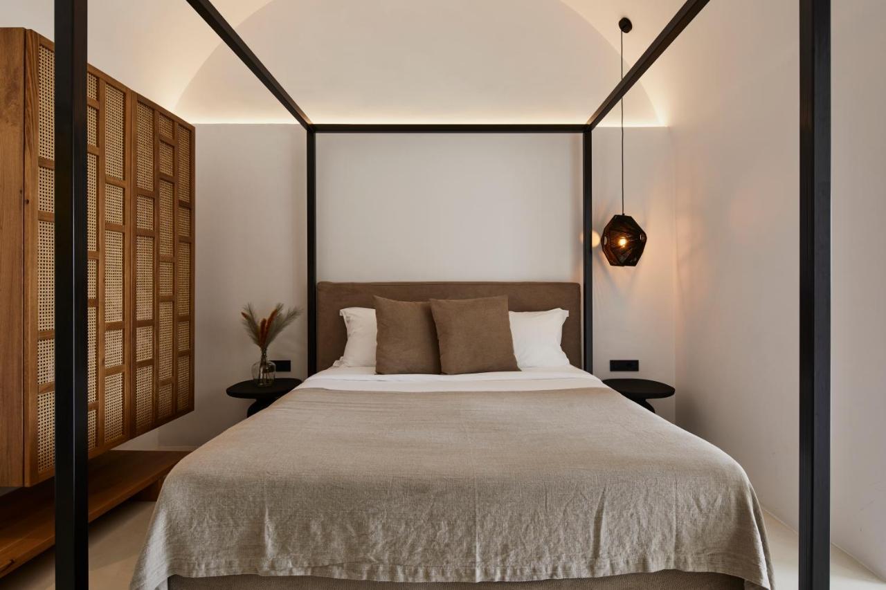 U & Me Suites ฟิรา ภายนอก รูปภาพ