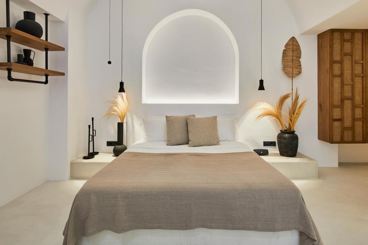 U & Me Suites ฟิรา ภายนอก รูปภาพ